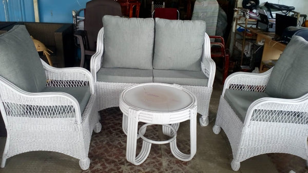 IRA Sofa Set 4 Seater with Table